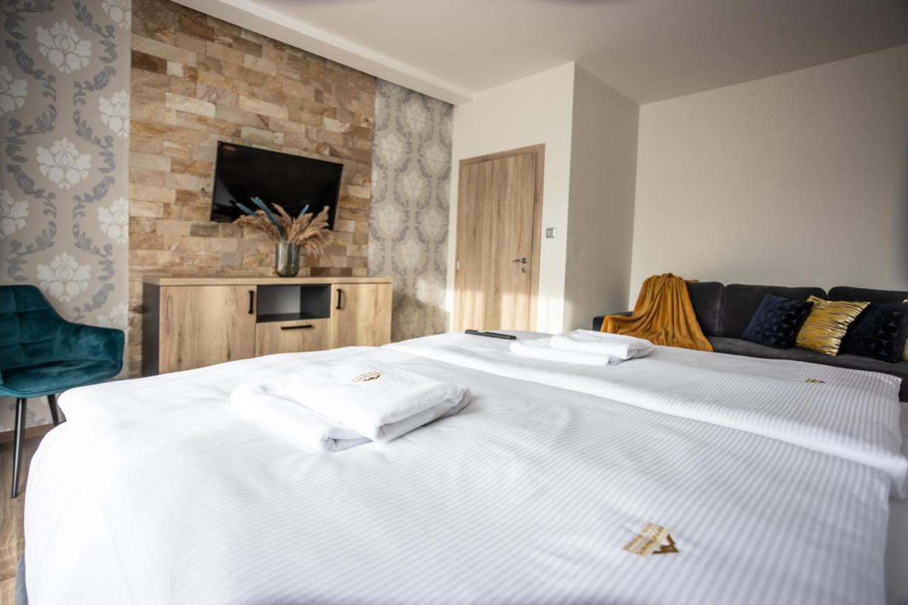 Hotel Demanova Apartments - Dependance Liptovský Mikuláš Екстериор снимка