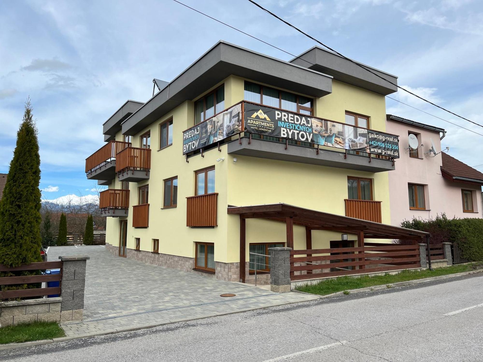 Hotel Demanova Apartments - Dependance Liptovský Mikuláš Екстериор снимка